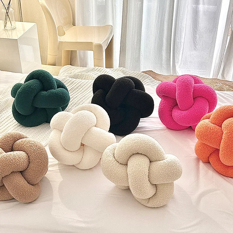 Coverfect Knotted Ball Sofa Pillow