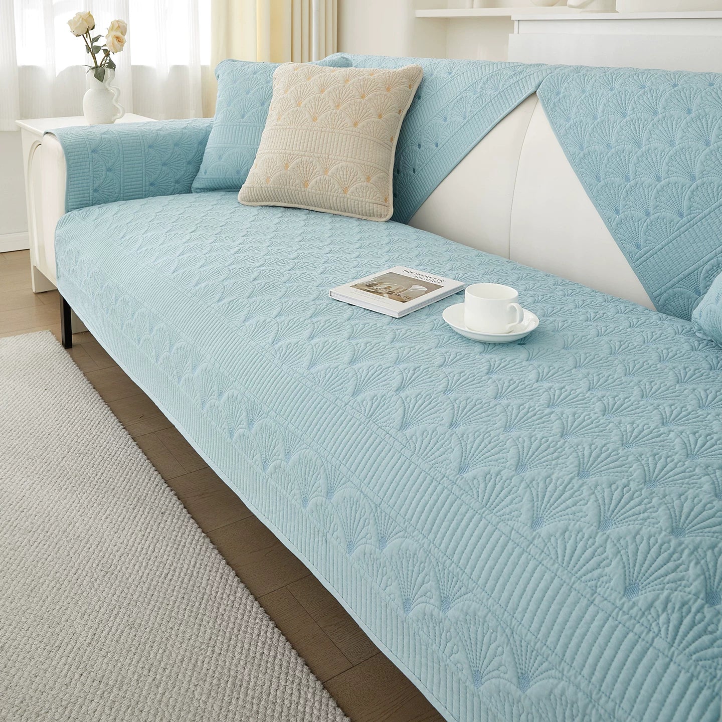 Coverfect Sofa Mat – Quilted Scallop