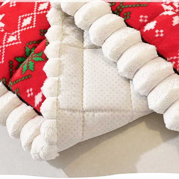 Coverfect Sofa Mat - Christmas Plush